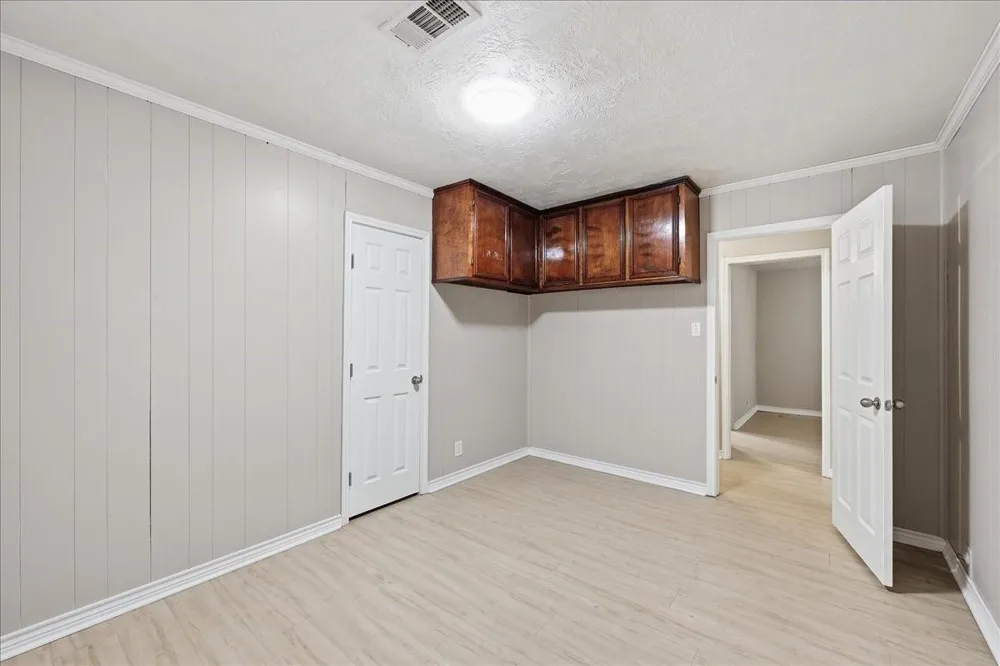 1611 Avenue C Nederland, TX 77627