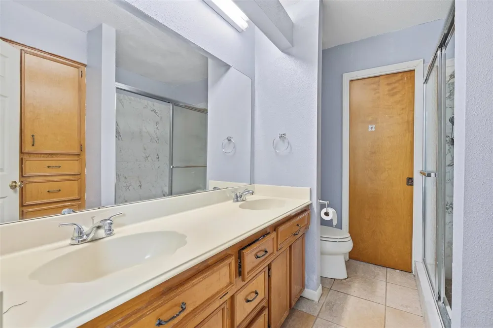 2309 Halbert Drive Pearland, TX 77581