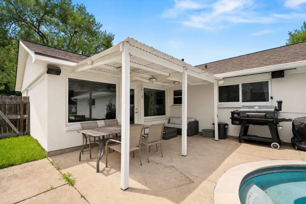 2309 Halbert Drive Pearland, TX 77581