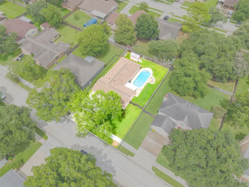 2309 Halbert Drive Pearland, TX 77581