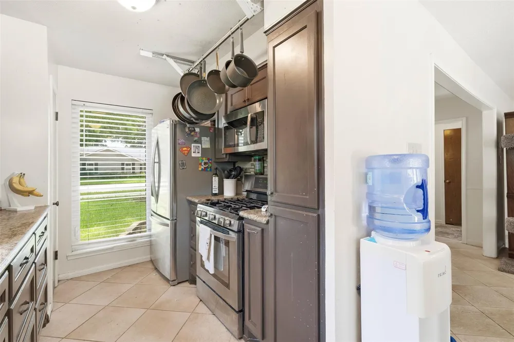 2309 Halbert Drive Pearland, TX 77581