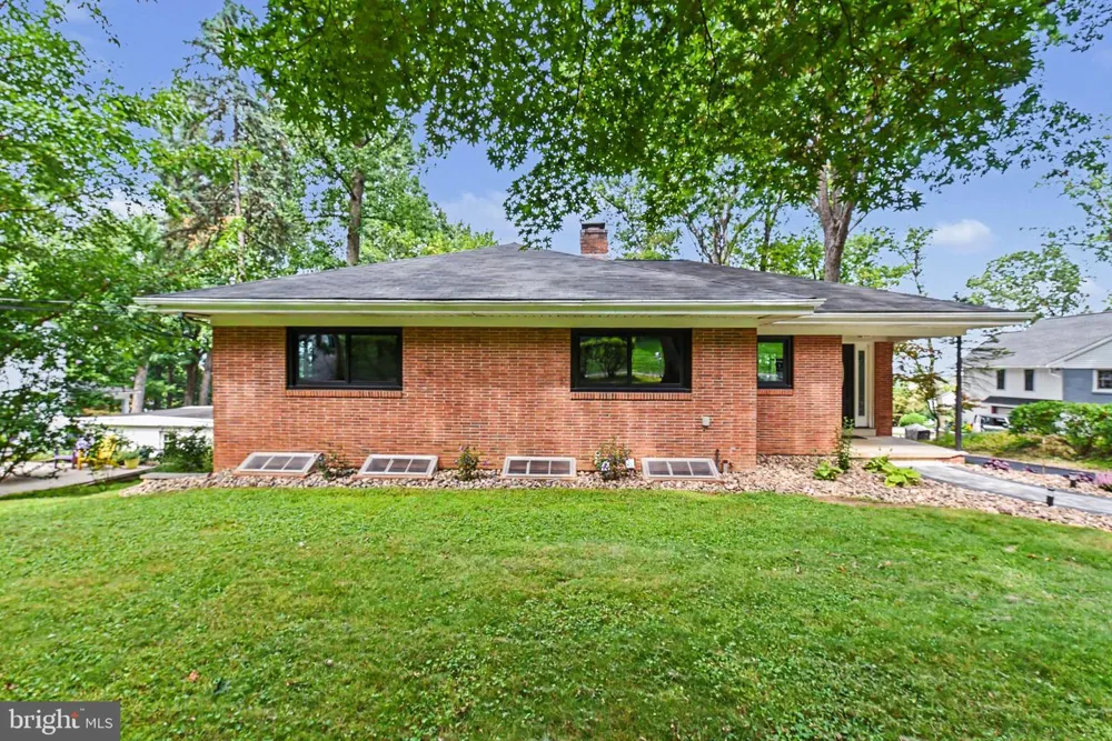 95 S HILLS DR DRIVE Hershey, PA 17033