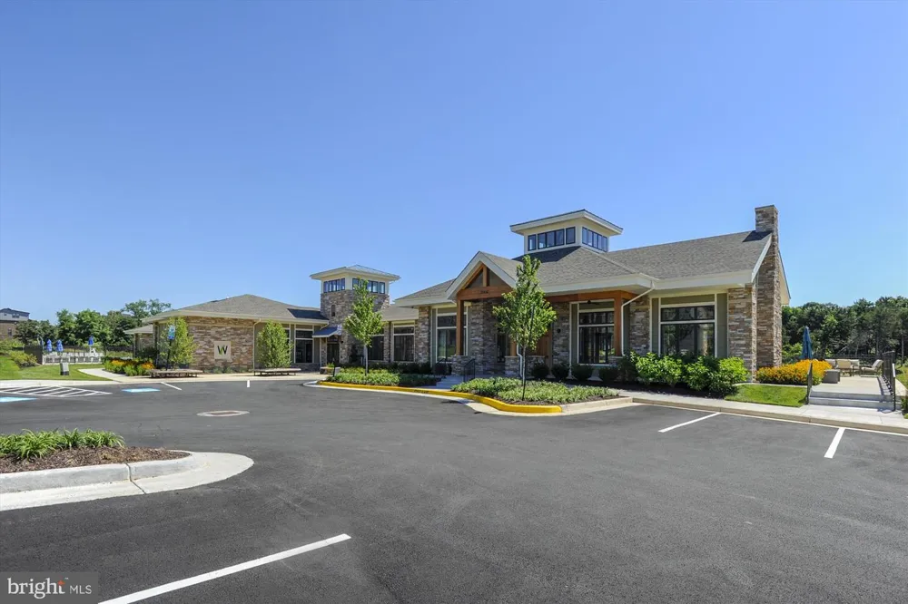 43498 APPLE ORCHARD SQUARE Ashburn, VA 20148