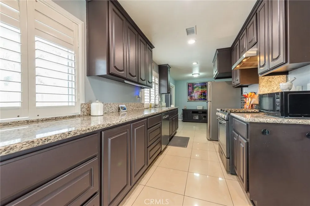 656 Wilson Ave Perris, CA 92571