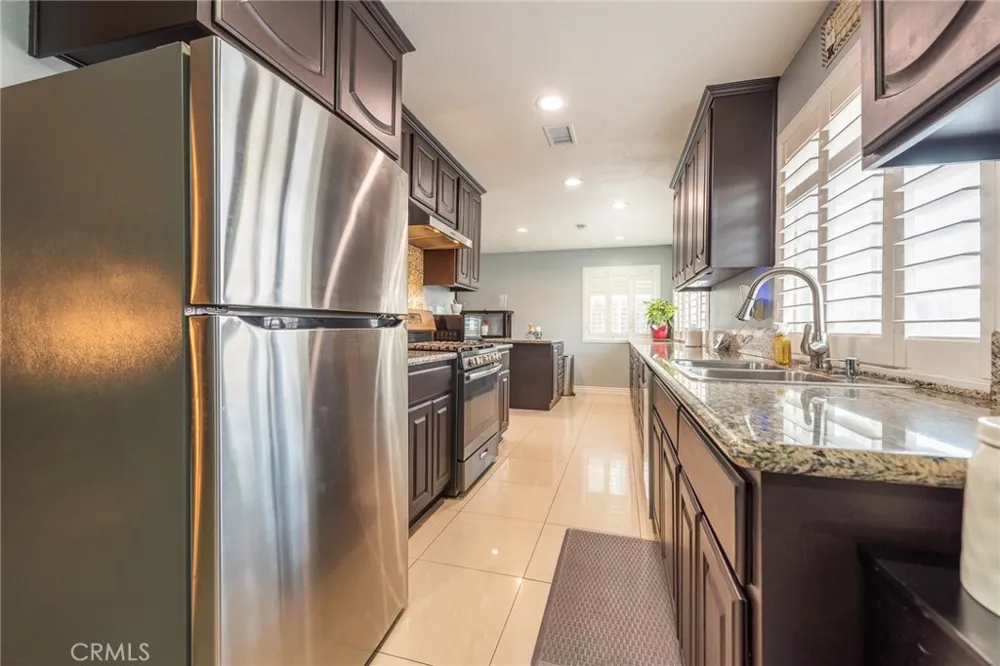 656 Wilson Ave Perris, CA 92571