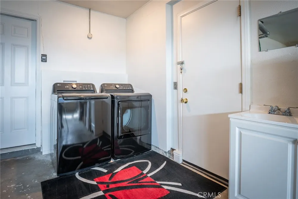 656 Wilson Ave Perris, CA 92571