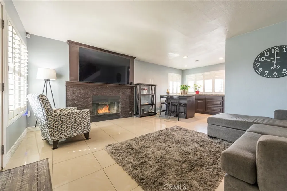 656 Wilson Ave Perris, CA 92571