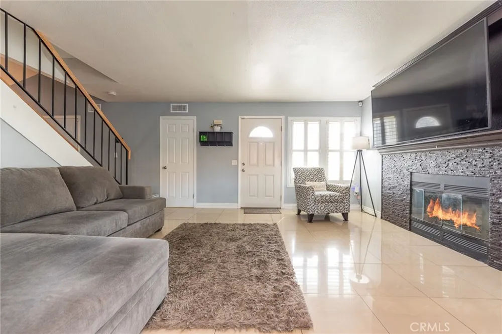 656 Wilson Ave Perris, CA 92571