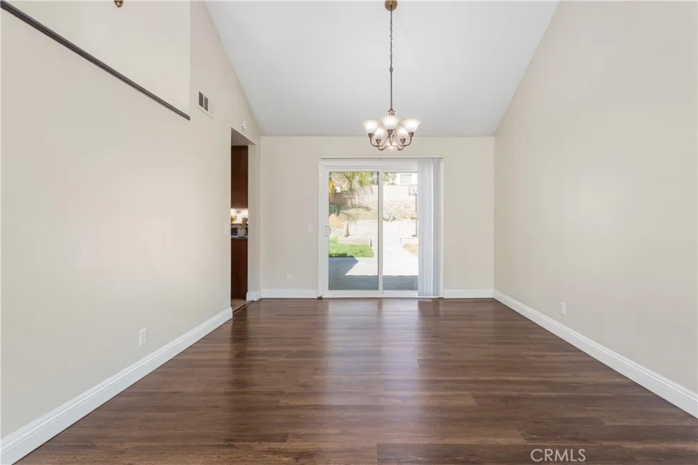 3061 Prado Lane Colton, CA 92324