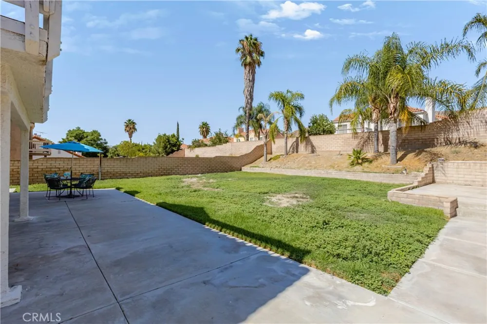 3061 Prado Lane Colton, CA 92324