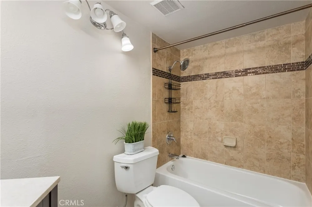 3061 Prado Lane Colton, CA 92324