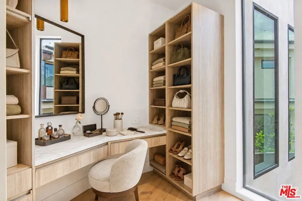 1030 Centinela Avenue Santa Monica, CA 90403