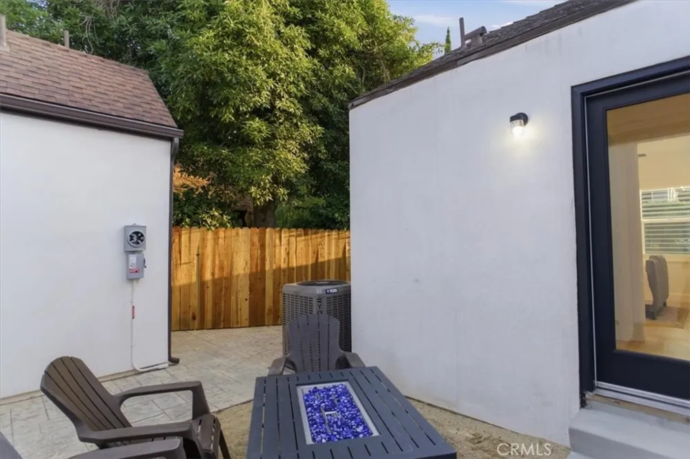 902 Brier Lane Glendale, CA 91205