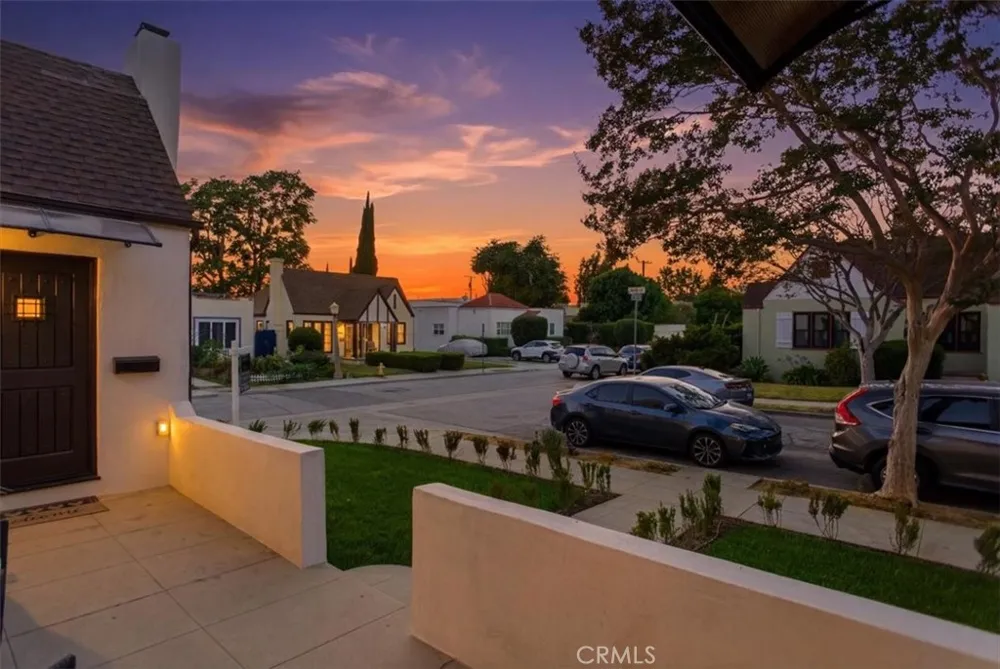 902 Brier Lane Glendale, CA 91205