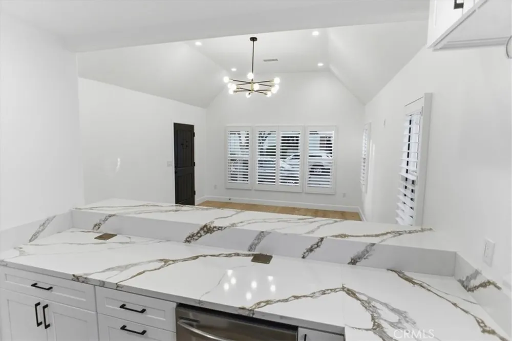 902 Brier Lane Glendale, CA 91205