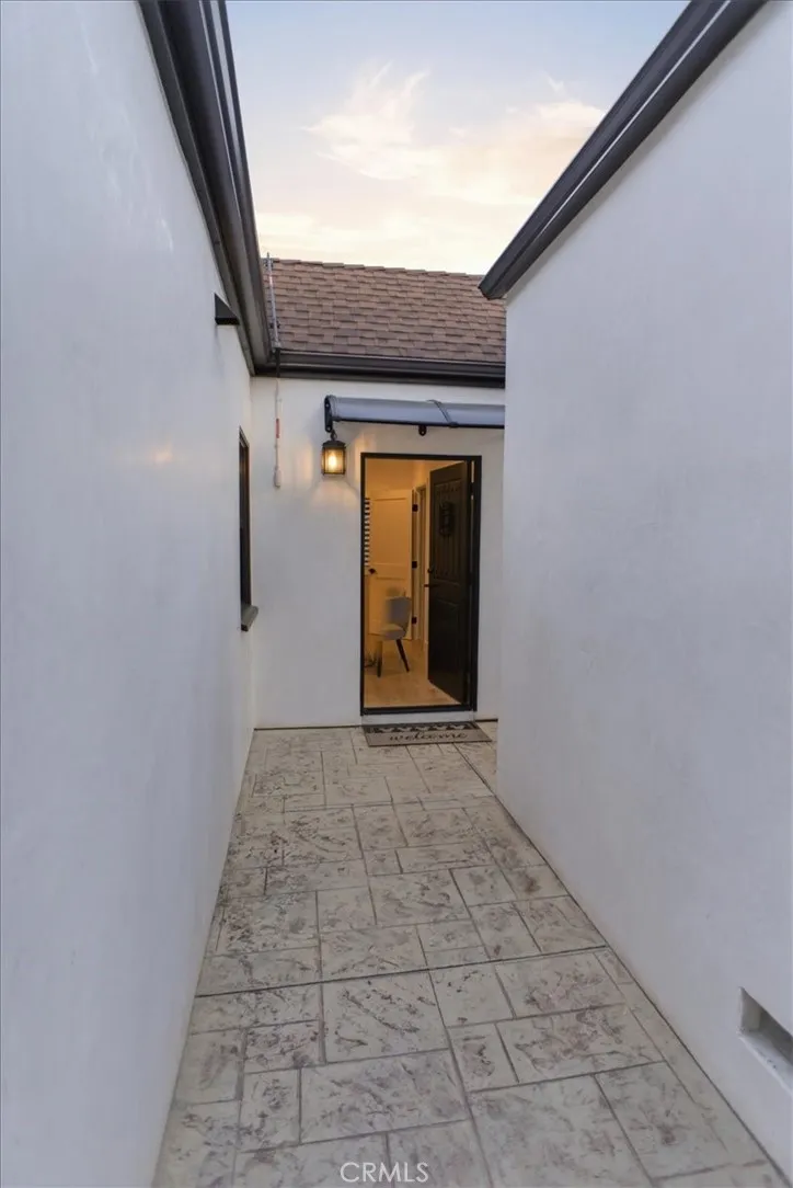 902 Brier Lane Glendale, CA 91205