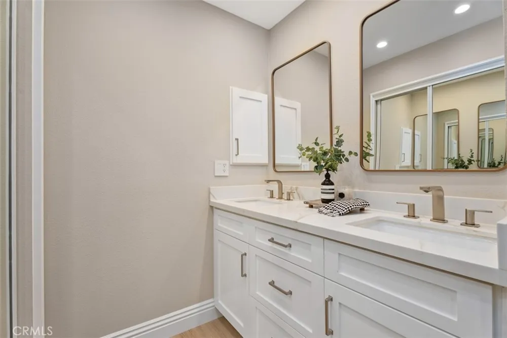 610 21st Street Huntington Beach, CA 92648