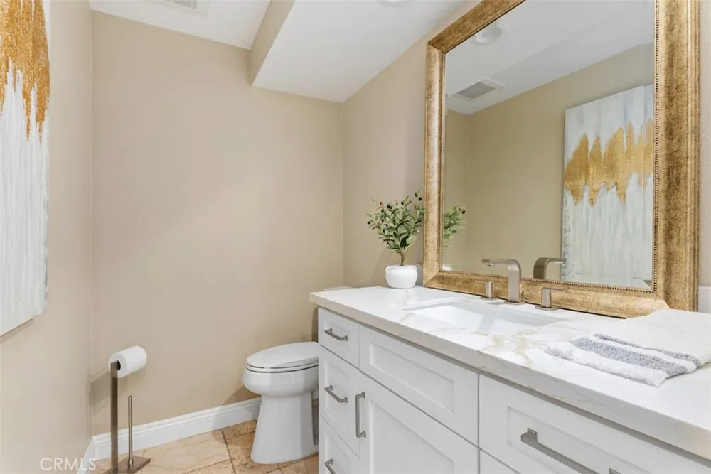610 21st Street Huntington Beach, CA 92648
