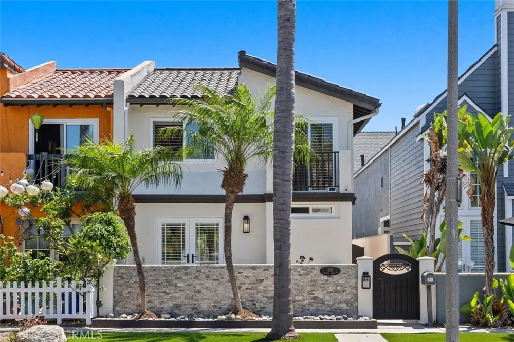 610 21st Street Huntington Beach, CA 92648