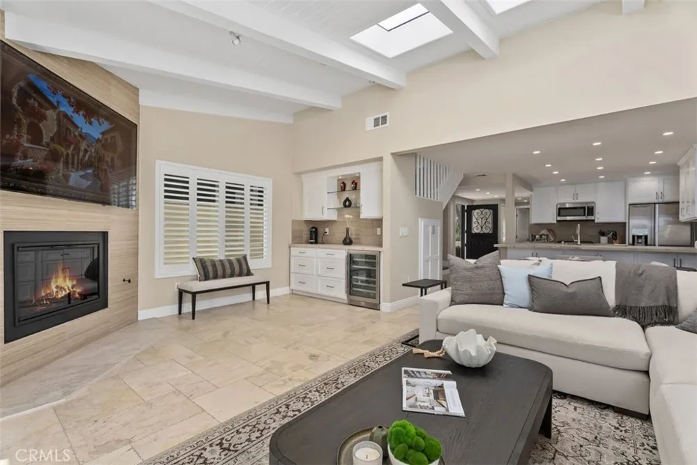 610 21st Street Huntington Beach, CA 92648