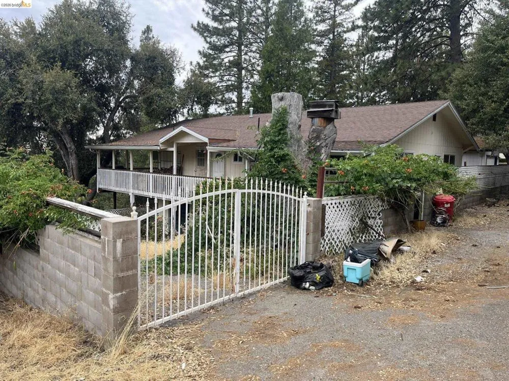 20456 Misty Ln Tuolumne, CA 95379
