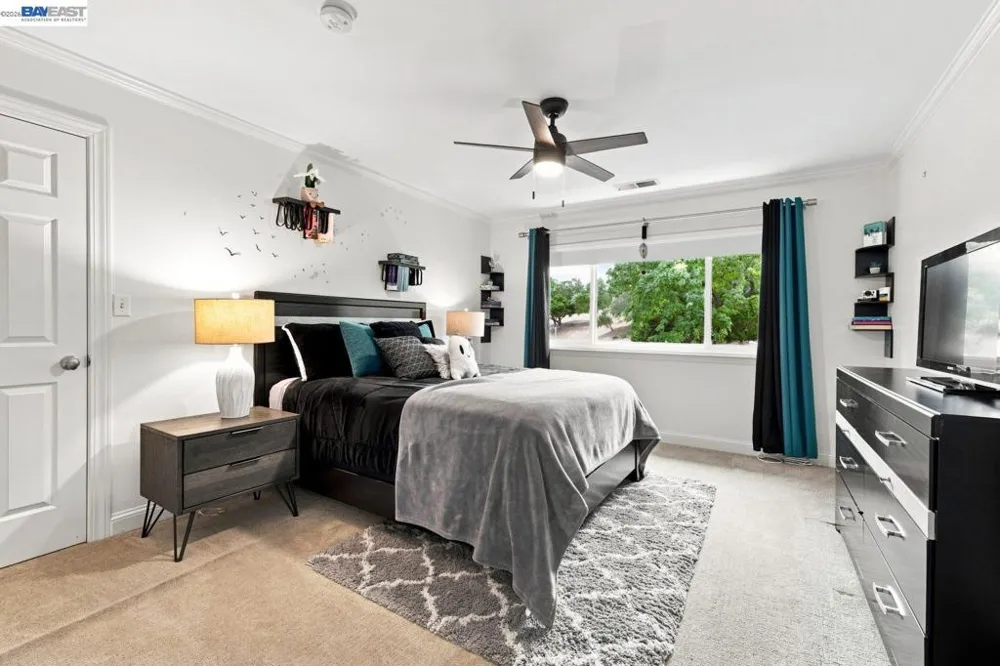 934 Wilmington Way Redwood City, CA 94062