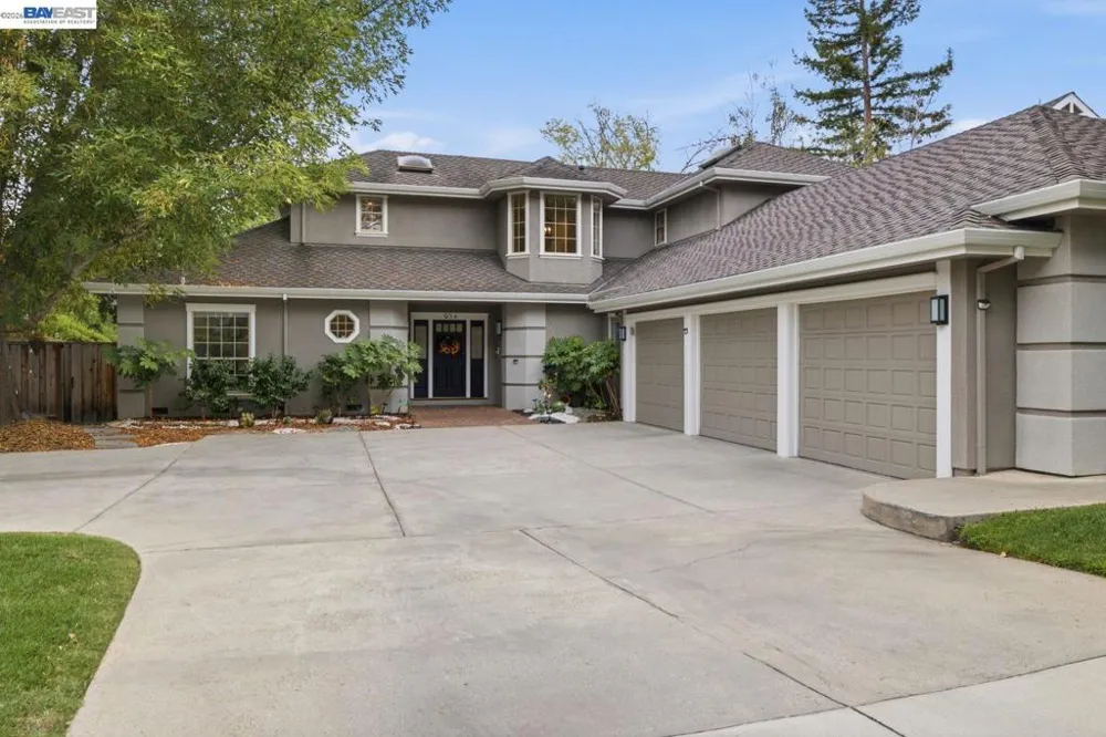 934 Wilmington Way Redwood City, CA 94062