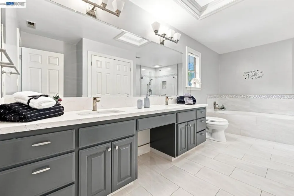 934 Wilmington Way Redwood City, CA 94062