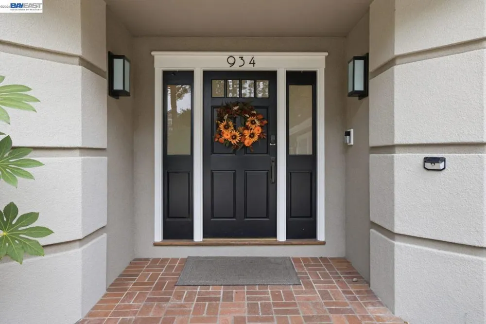 934 Wilmington Way Redwood City, CA 94062