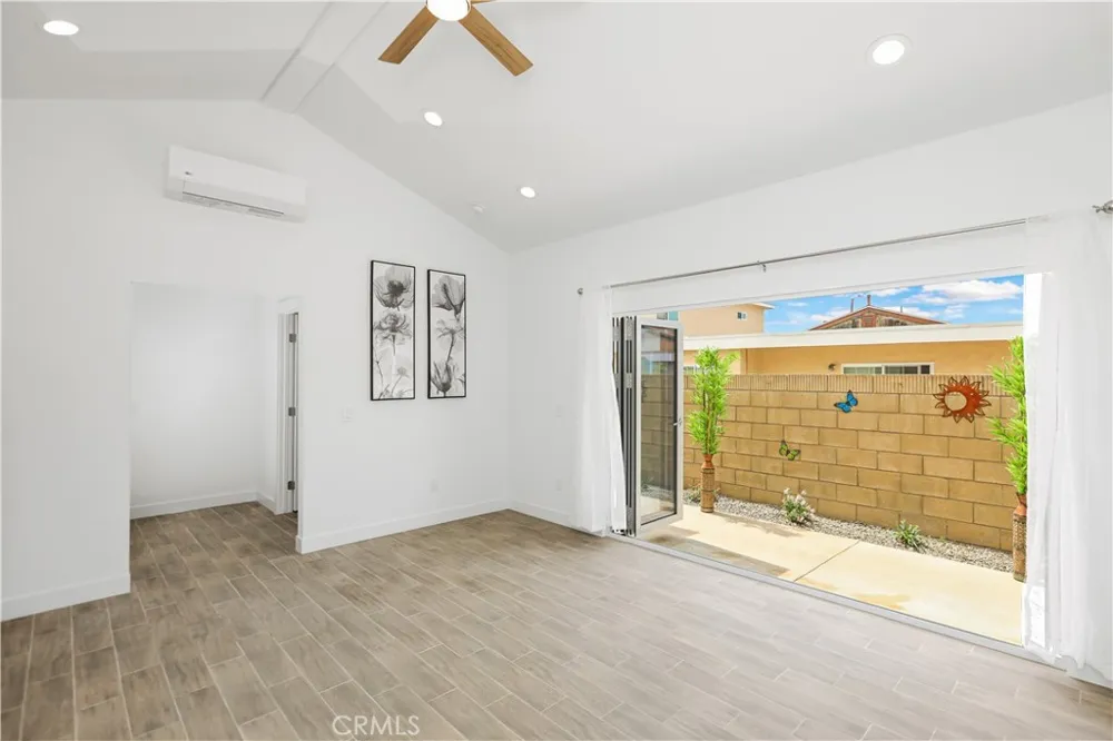 4494 Wyngate Circle Irvine, CA 92604