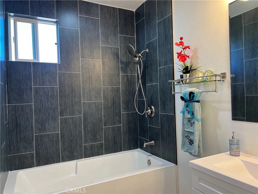 4494 Wyngate Circle Irvine, CA 92604