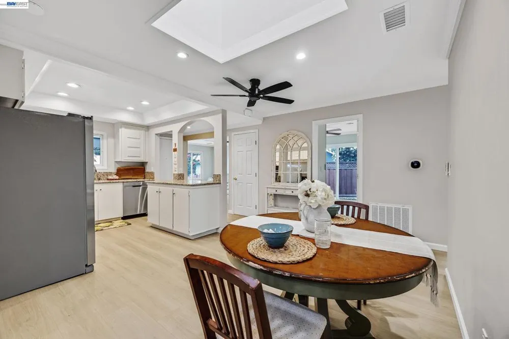 34232 Atteridge Pl Fremont, CA 94555
