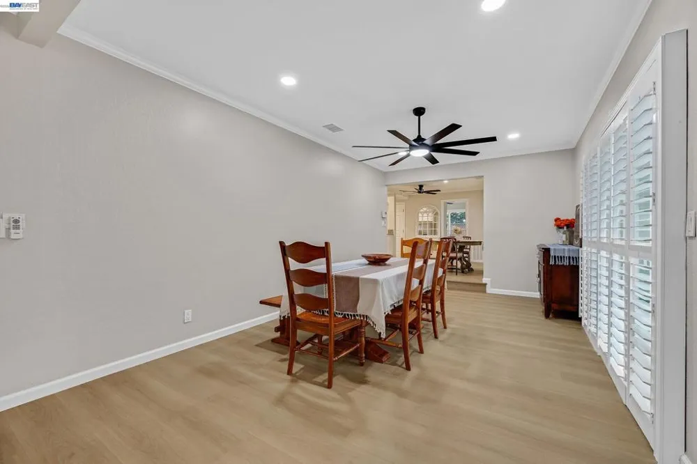 34232 Atteridge Pl Fremont, CA 94555