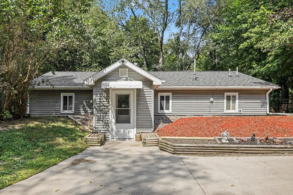 15700 Lepper Road Hickory Corners, MI 49060