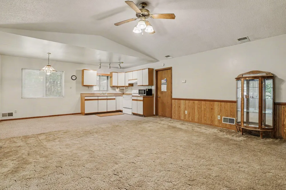 15700 Lepper Road Hickory Corners, MI 49060