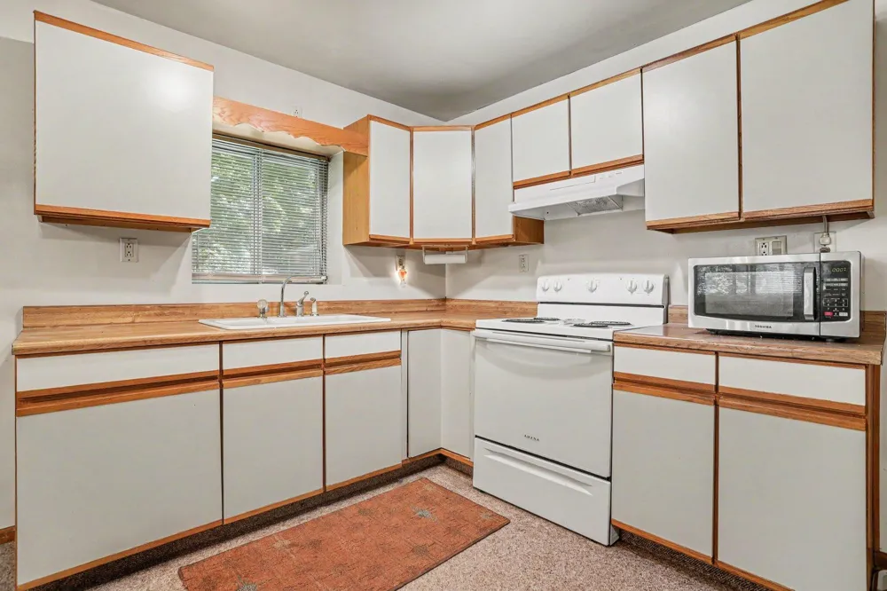 15700 Lepper Road Hickory Corners, MI 49060