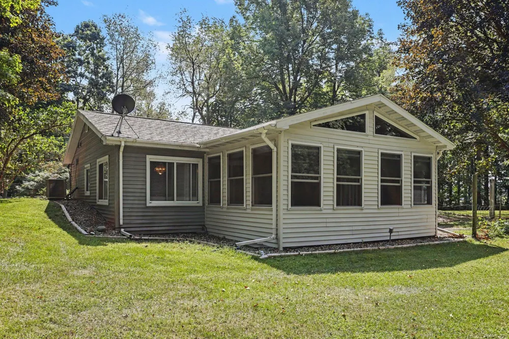 15700 Lepper Road Hickory Corners, MI 49060