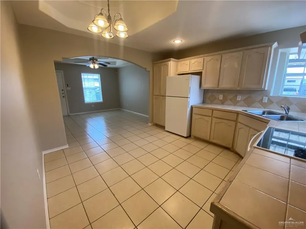 1403 Tampa Street Edinburg, TX 78541