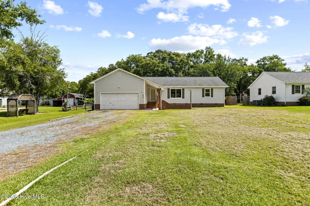 1815 Watts Landing Road Hampstead, NC 28443