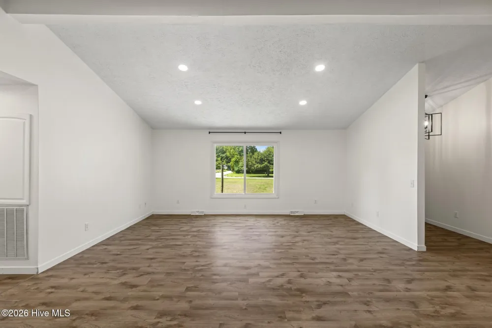 1815 Watts Landing Road Hampstead, NC 28443