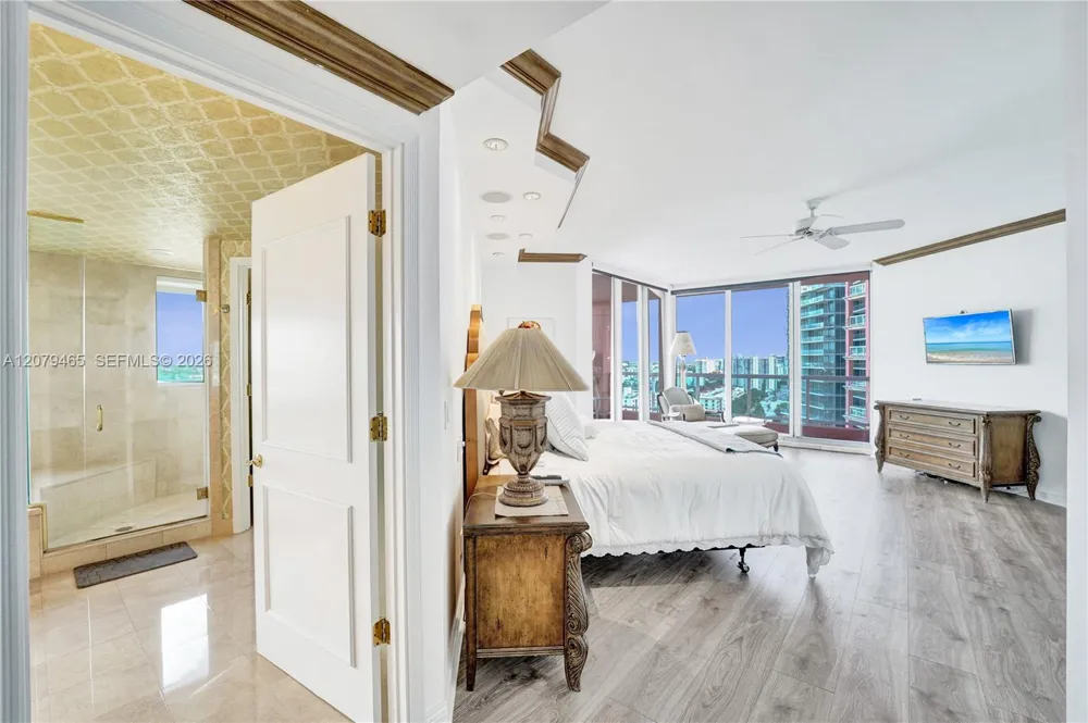 2100 Ocean Blvd #18B Fort Lauderdale, FL 33305