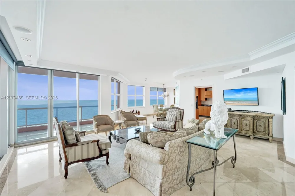 2100 Ocean Blvd #18B Fort Lauderdale, FL 33305