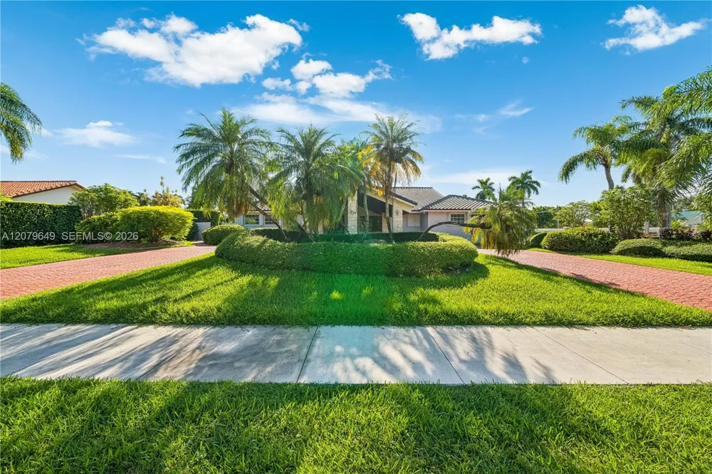 590 NW 132nd Ave Miami, FL 33182