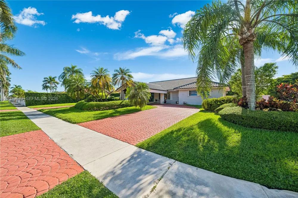 590 NW 132nd Ave Miami, FL 33182