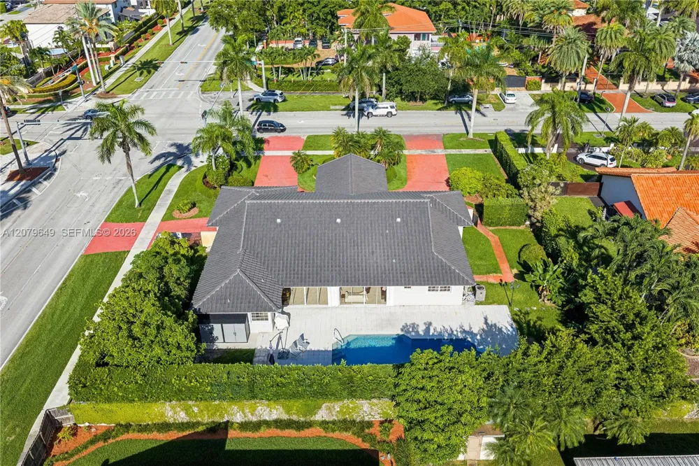 590 NW 132nd Ave Miami, FL 33182