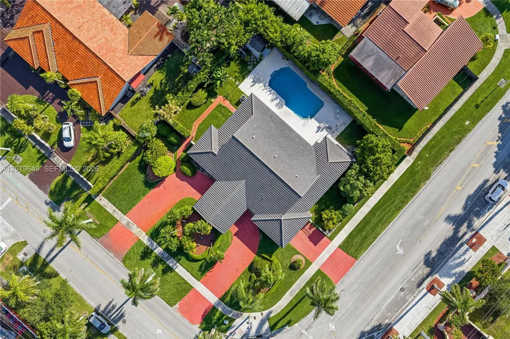 590 NW 132nd Ave Miami, FL 33182