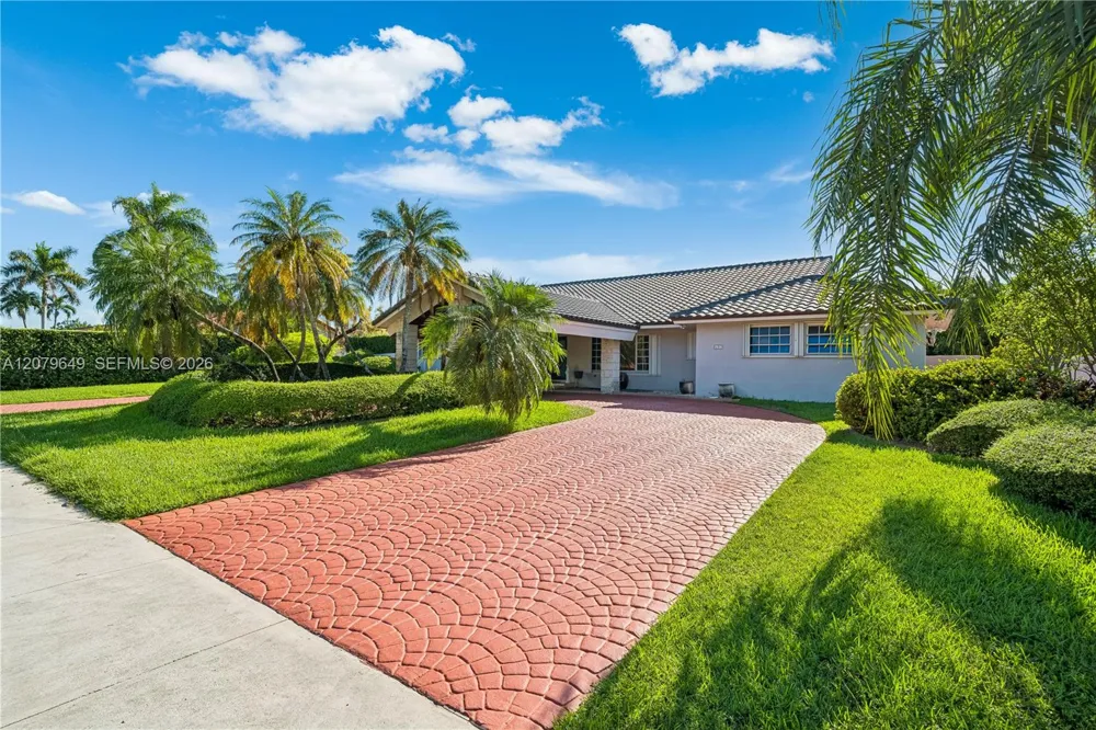 590 NW 132nd Ave Miami, FL 33182