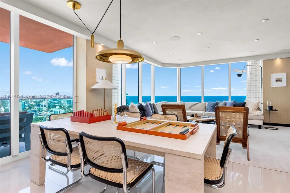 300 S Pointe Dr #2005 Miami Beach, FL 33139