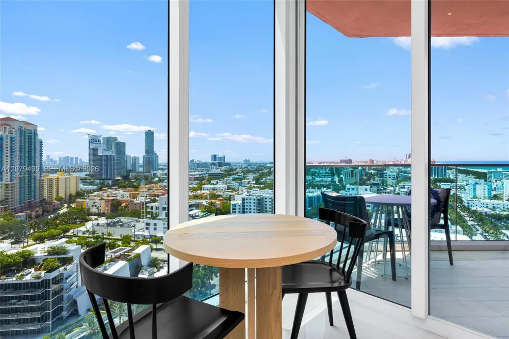 300 S Pointe Dr #2005 Miami Beach, FL 33139