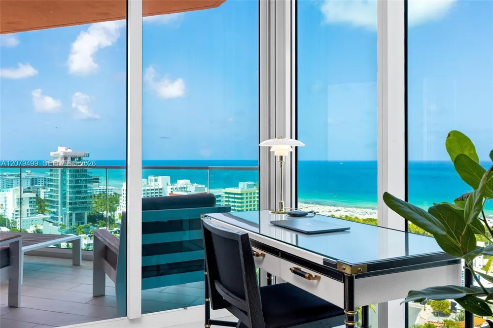 300 S Pointe Dr #2005 Miami Beach, FL 33139